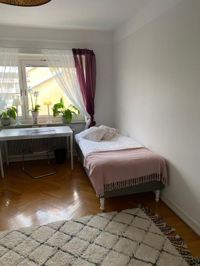 Homade B&B, Gamla Stan นอเชอร์ปิง ภายนอก รูปภาพ