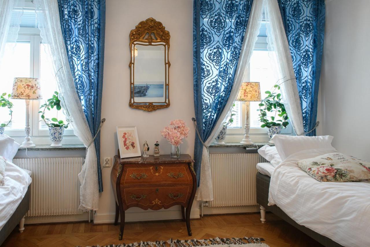 Homade B&B, Gamla Stan นอเชอร์ปิง ภายนอก รูปภาพ
