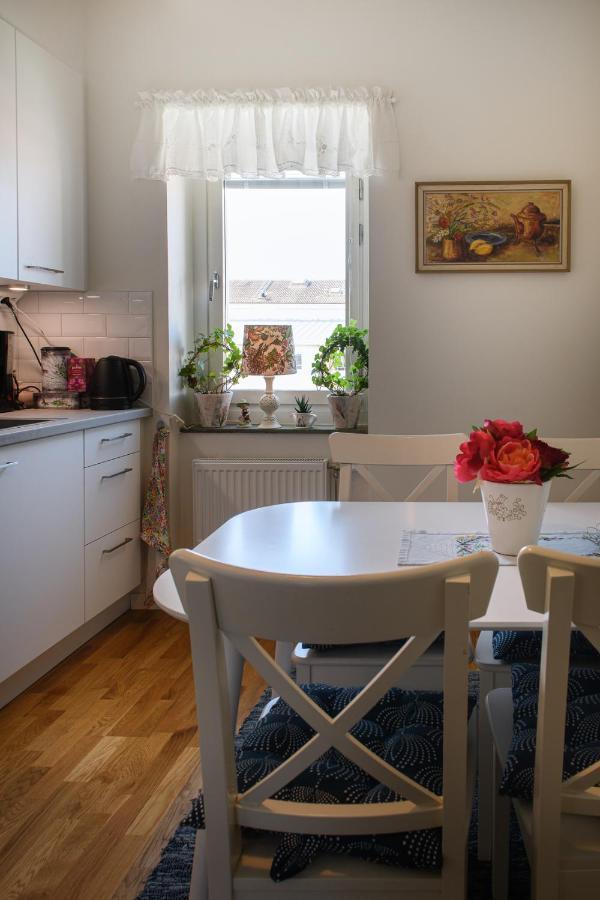 Homade B&B, Gamla Stan นอเชอร์ปิง ภายนอก รูปภาพ