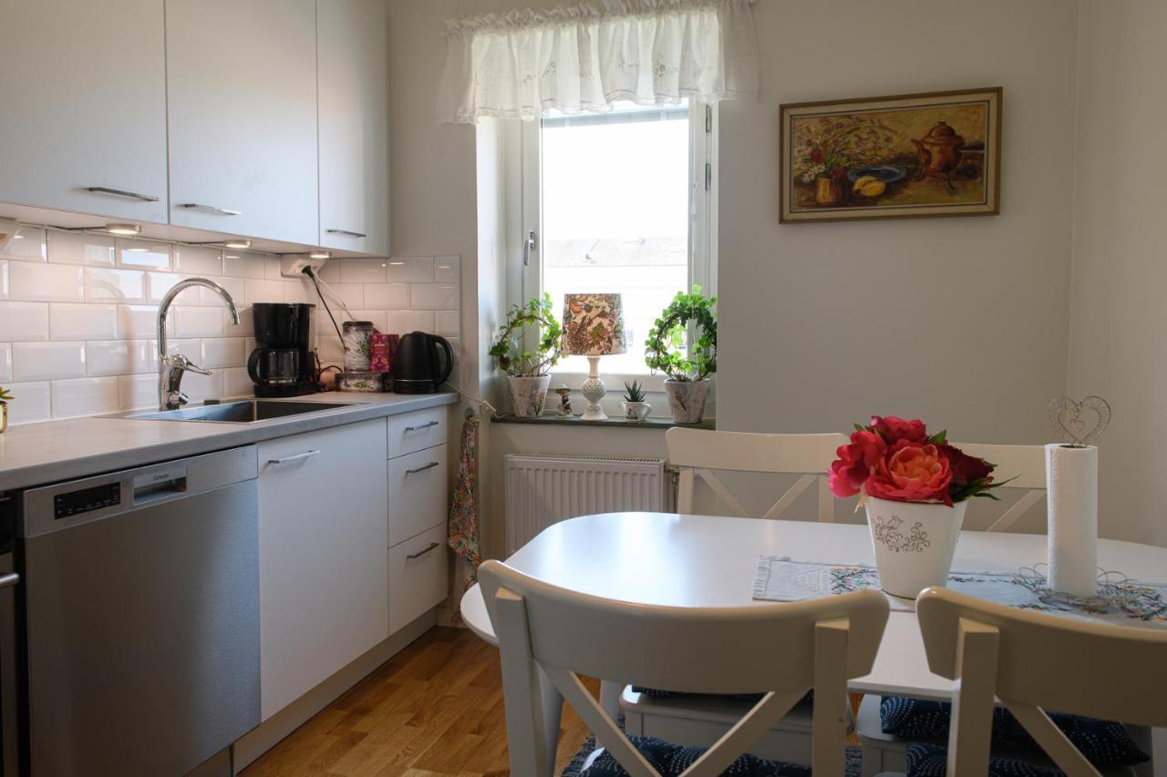 Homade B&B, Gamla Stan นอเชอร์ปิง ภายนอก รูปภาพ
