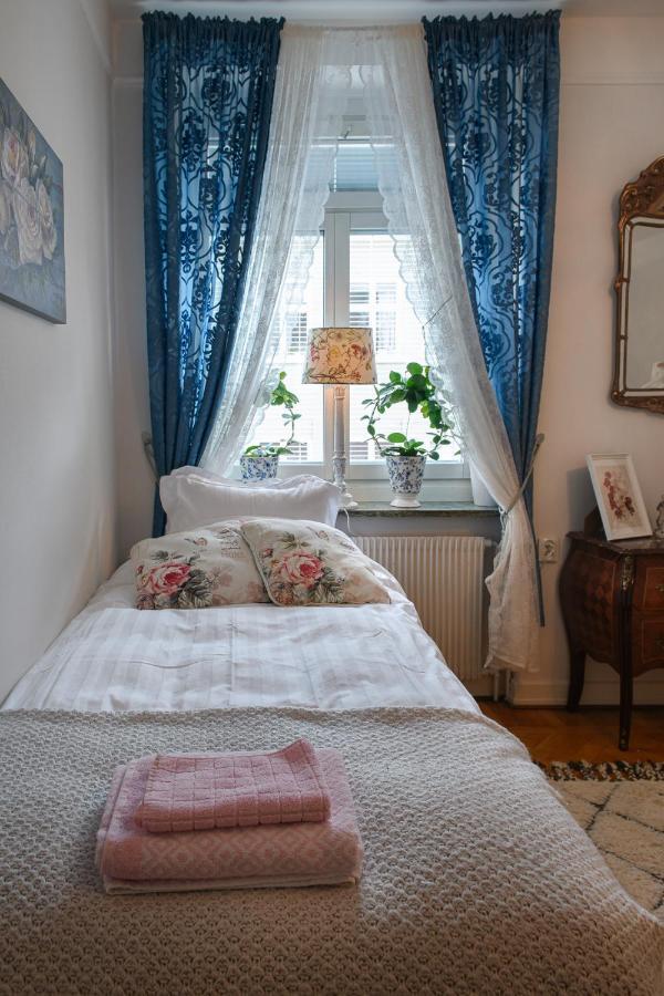 Homade B&B, Gamla Stan นอเชอร์ปิง ภายนอก รูปภาพ